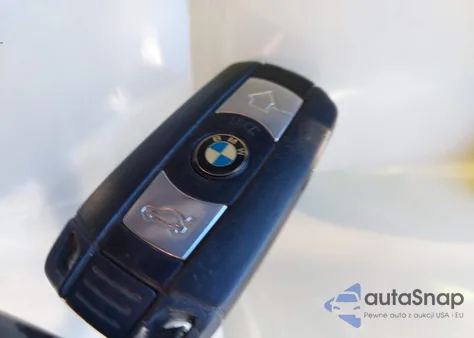 2009 BMW 335D из США, поврежденный, VIN WBAPN73539A265953